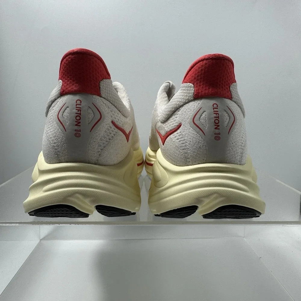 Hoka One One hoka one